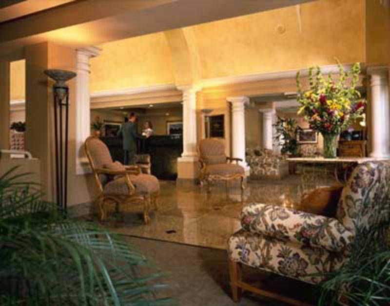 Holiday Inn Midtown Феникс Экстерьер фото